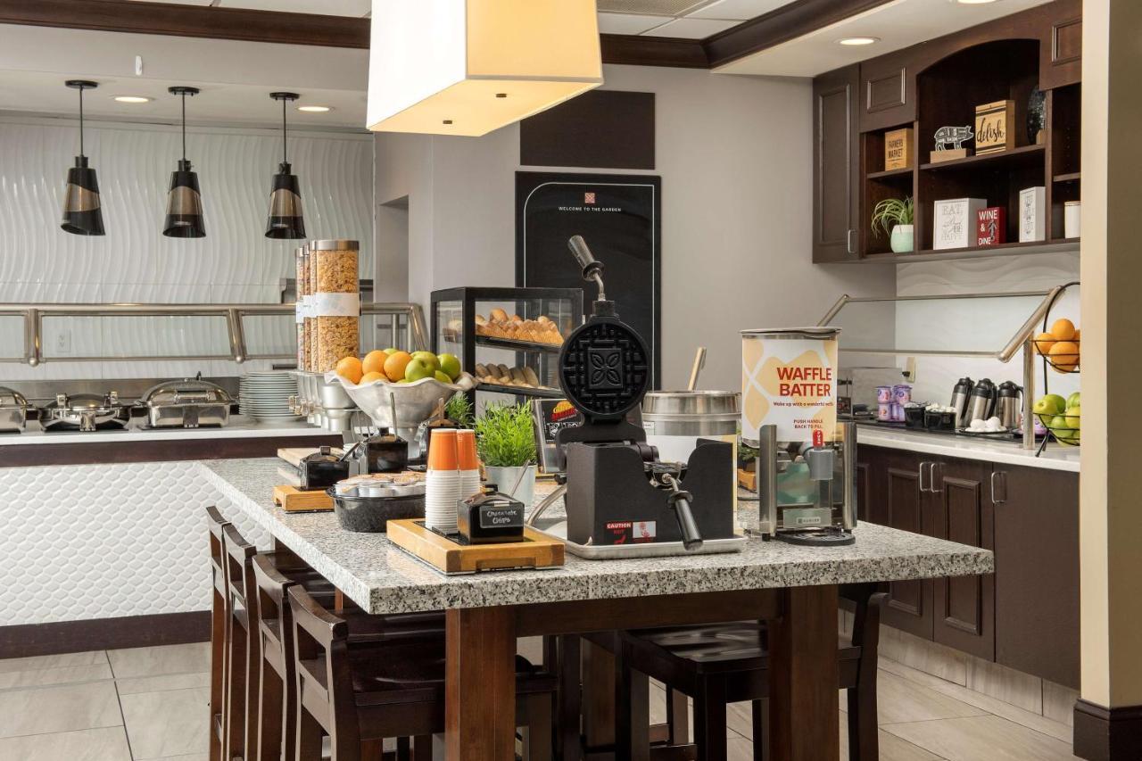Hilton Garden Inn Charlotte/Mooresville Extérieur photo