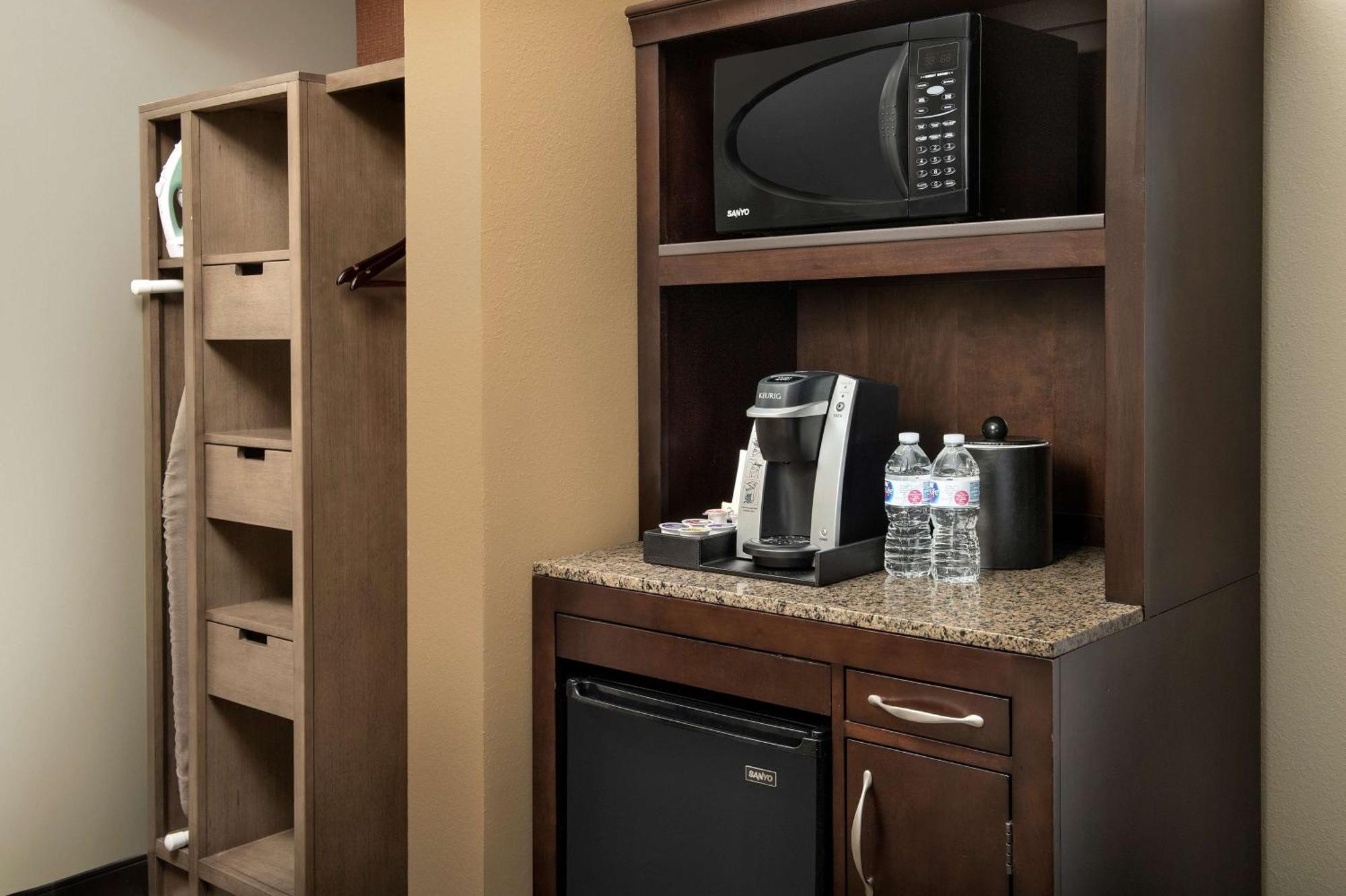 Hilton Garden Inn Charlotte/Mooresville Extérieur photo