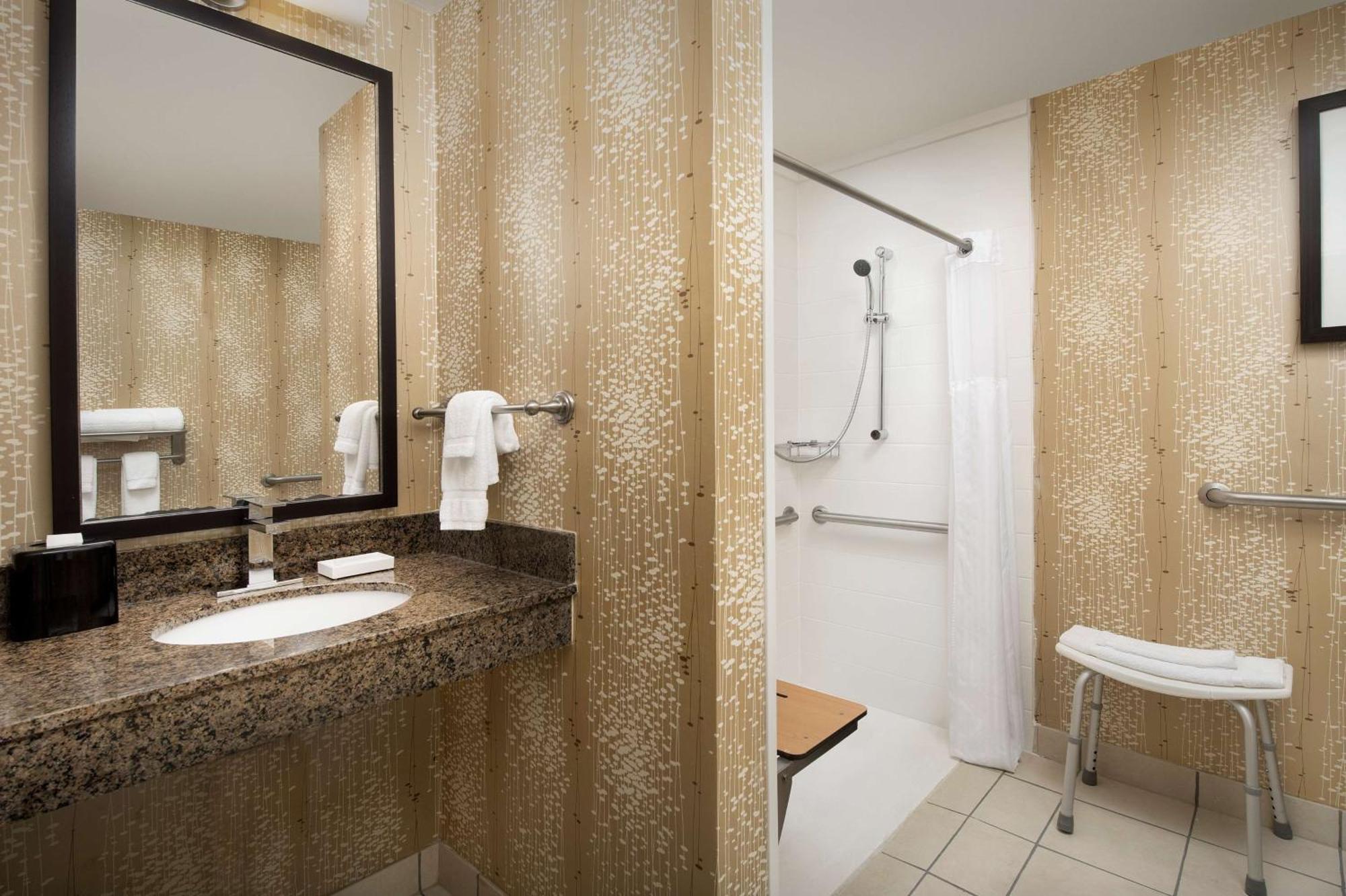 Hilton Garden Inn Charlotte/Mooresville Extérieur photo