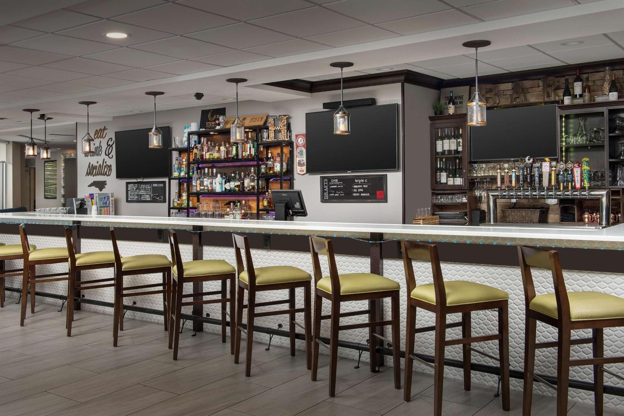 Hilton Garden Inn Charlotte/Mooresville Extérieur photo